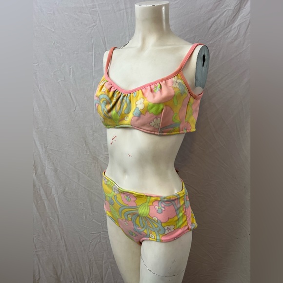 Authentic Vintage 60’s with original tags pucciesque bikini swimsuit groovy! - Picture 3 of 13